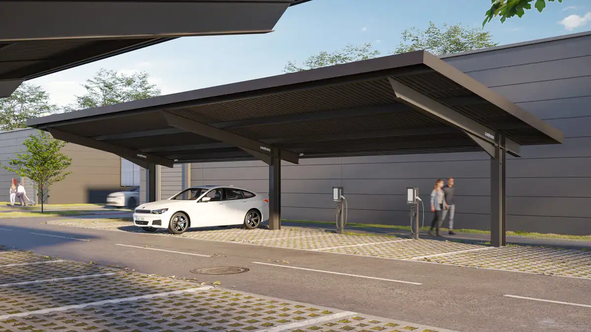Solárny carport pre štyri vozidlá